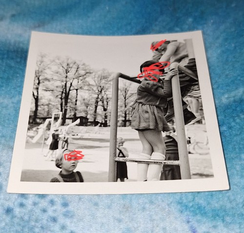 Altes foto mädchen - mädchen, spielplatz
